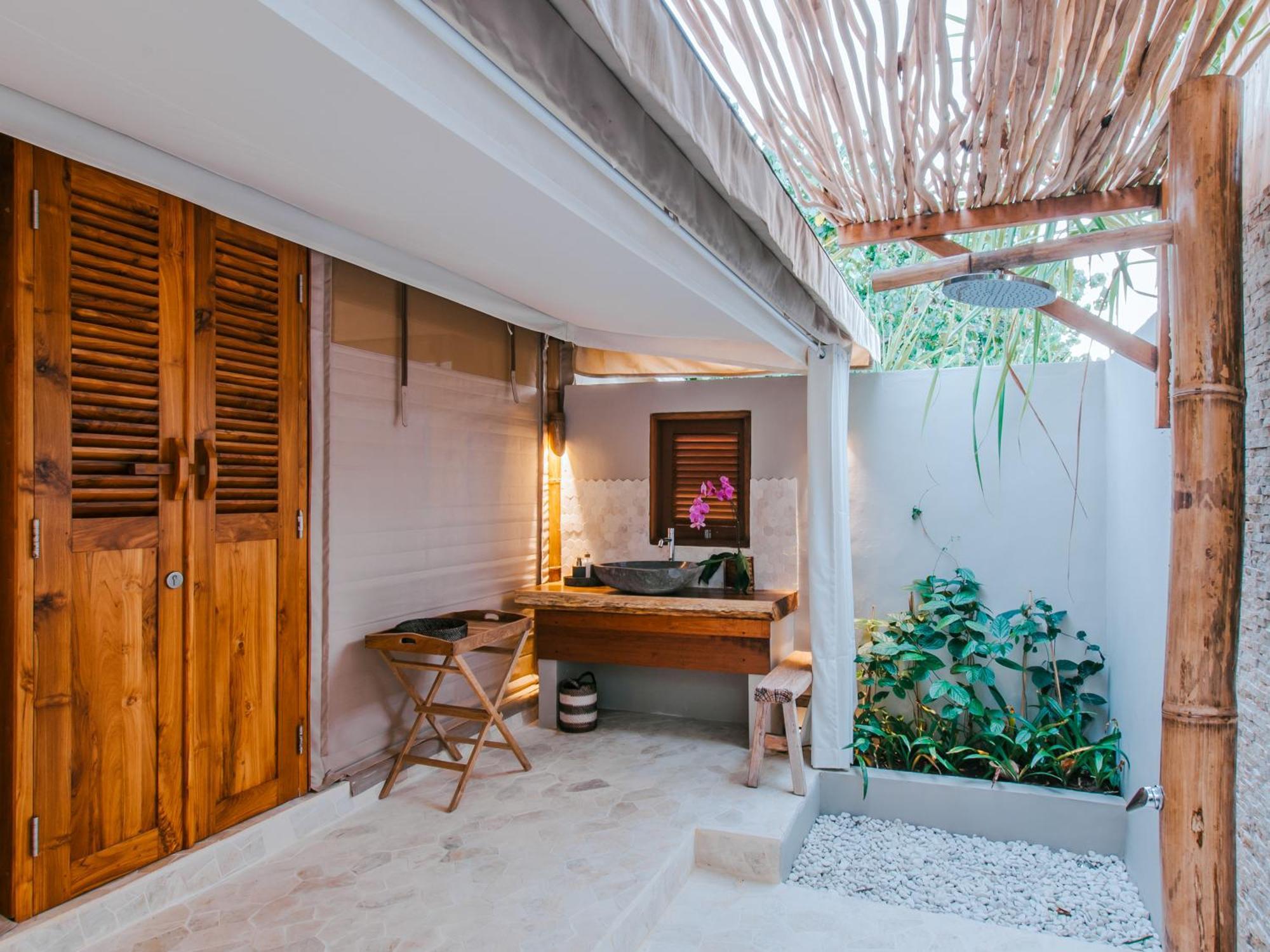 Driftwood Villas Lembongan Luaran gambar