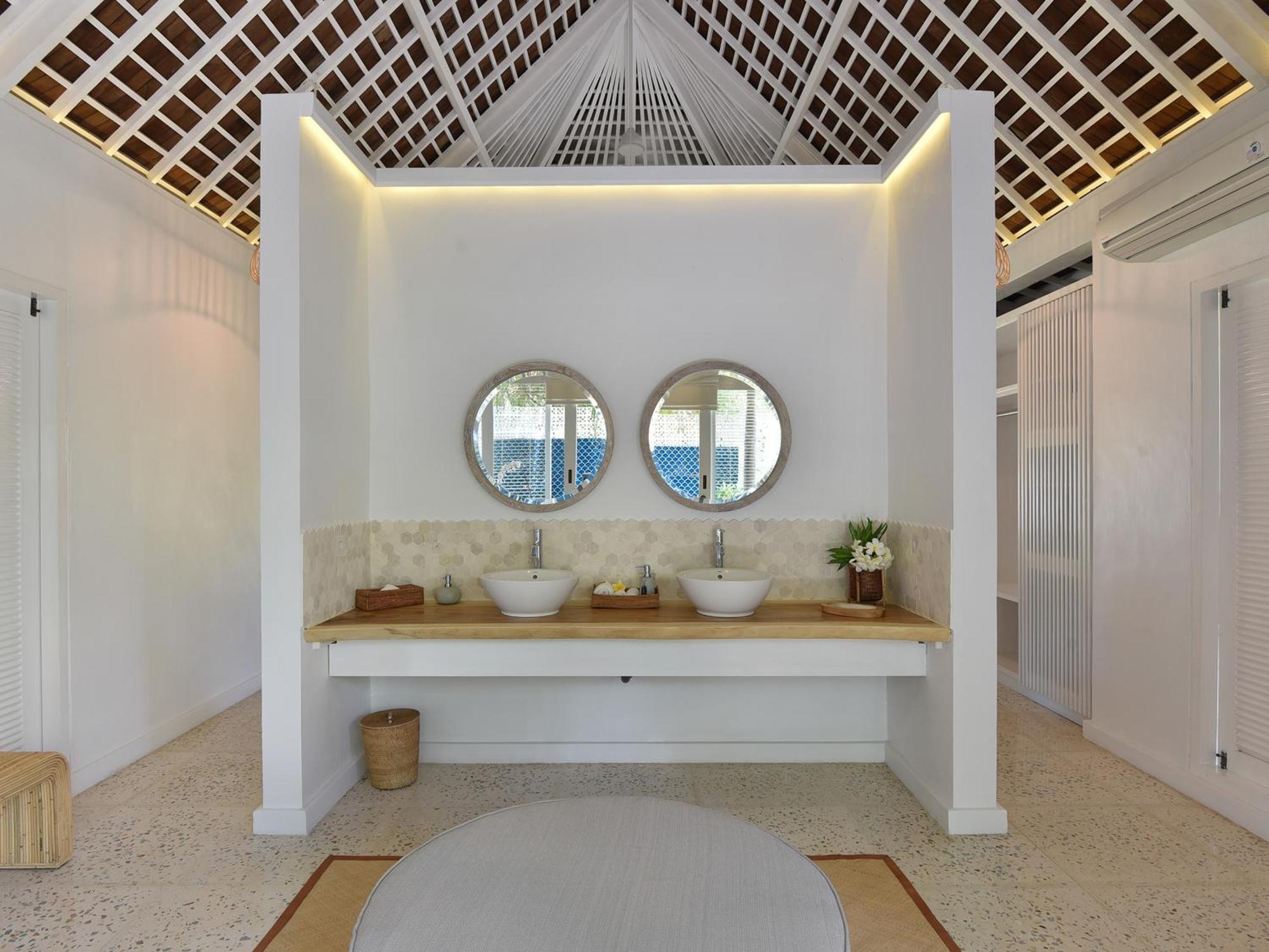 Driftwood Villas Lembongan Luaran gambar